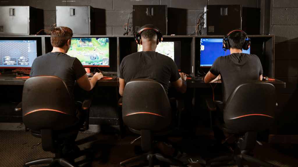 How E-Sports is Changing the World of Entertainment: Evolution, Impact, and Future Trends